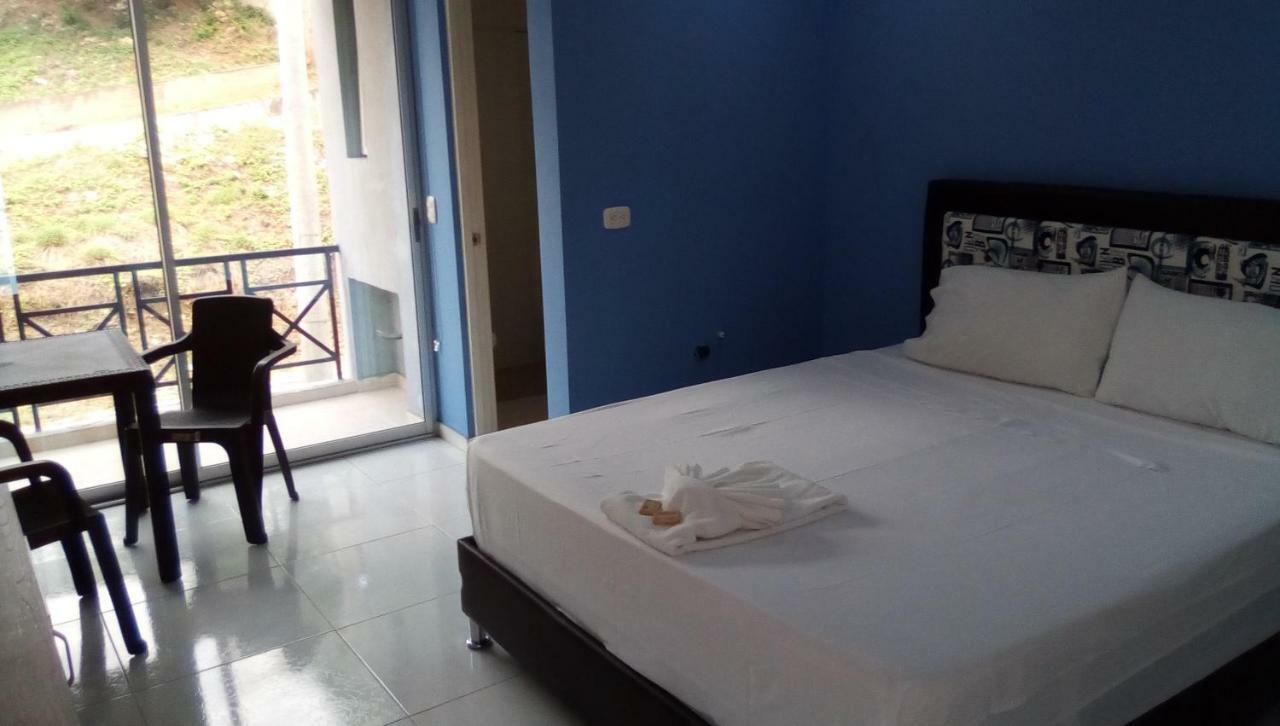Okawango Hotel Хирардот Экстерьер фото